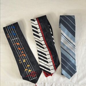 Lorenzo Musical and Striped Tie Trio